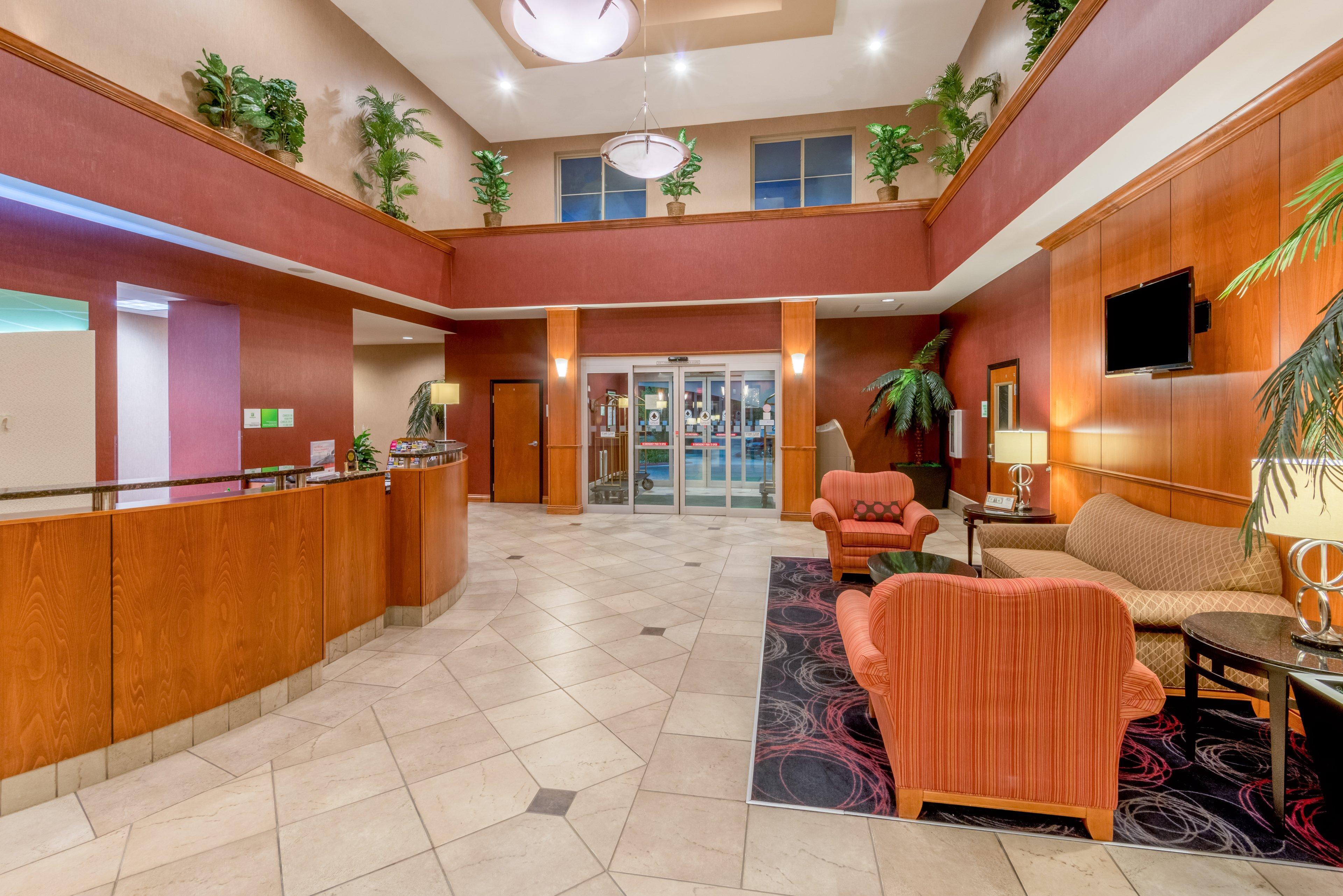 Holiday Inn Hotel & Suites Grand Junction-Airport By Ihg Buitenkant foto