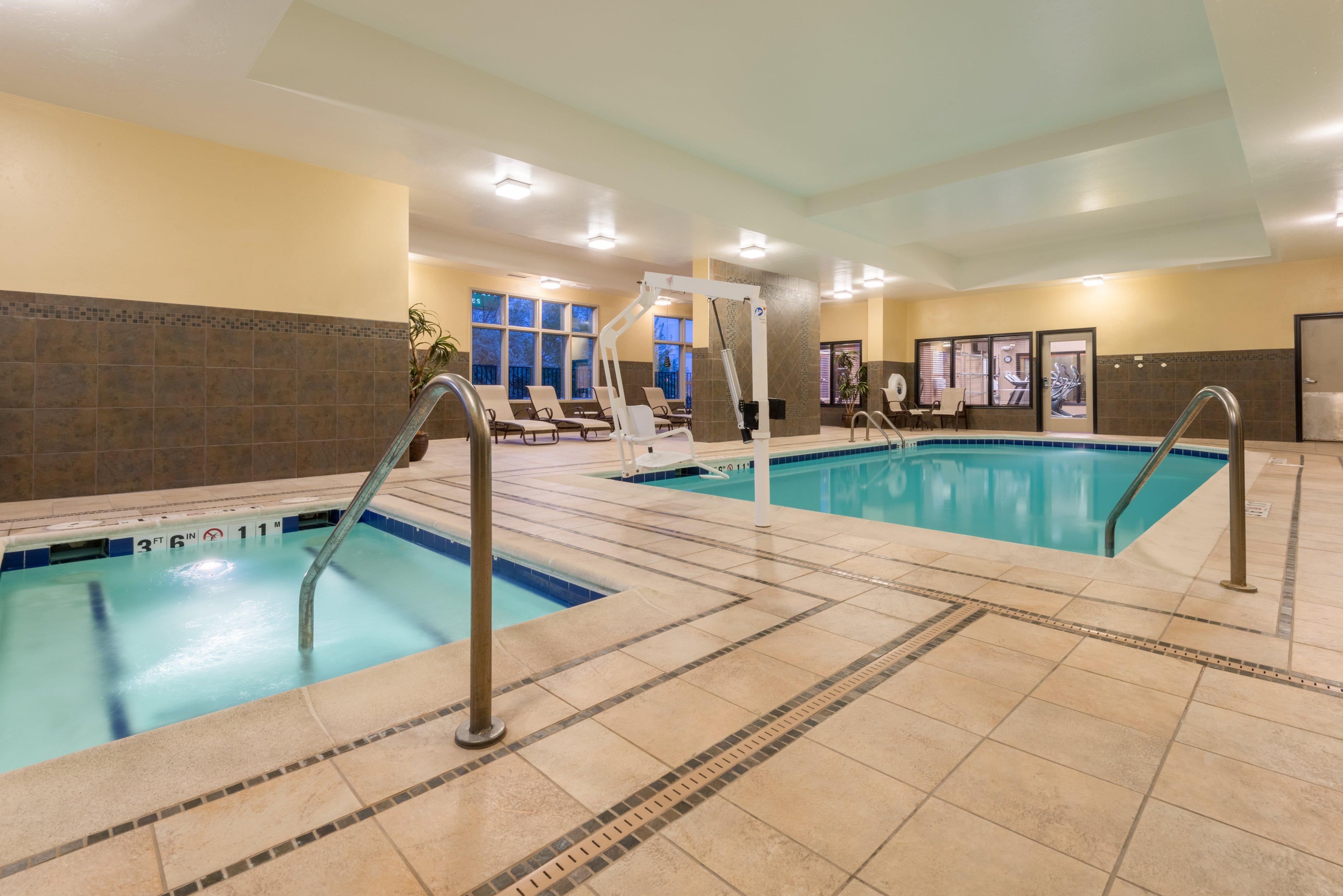 Holiday Inn Hotel & Suites Grand Junction-Airport By Ihg Buitenkant foto