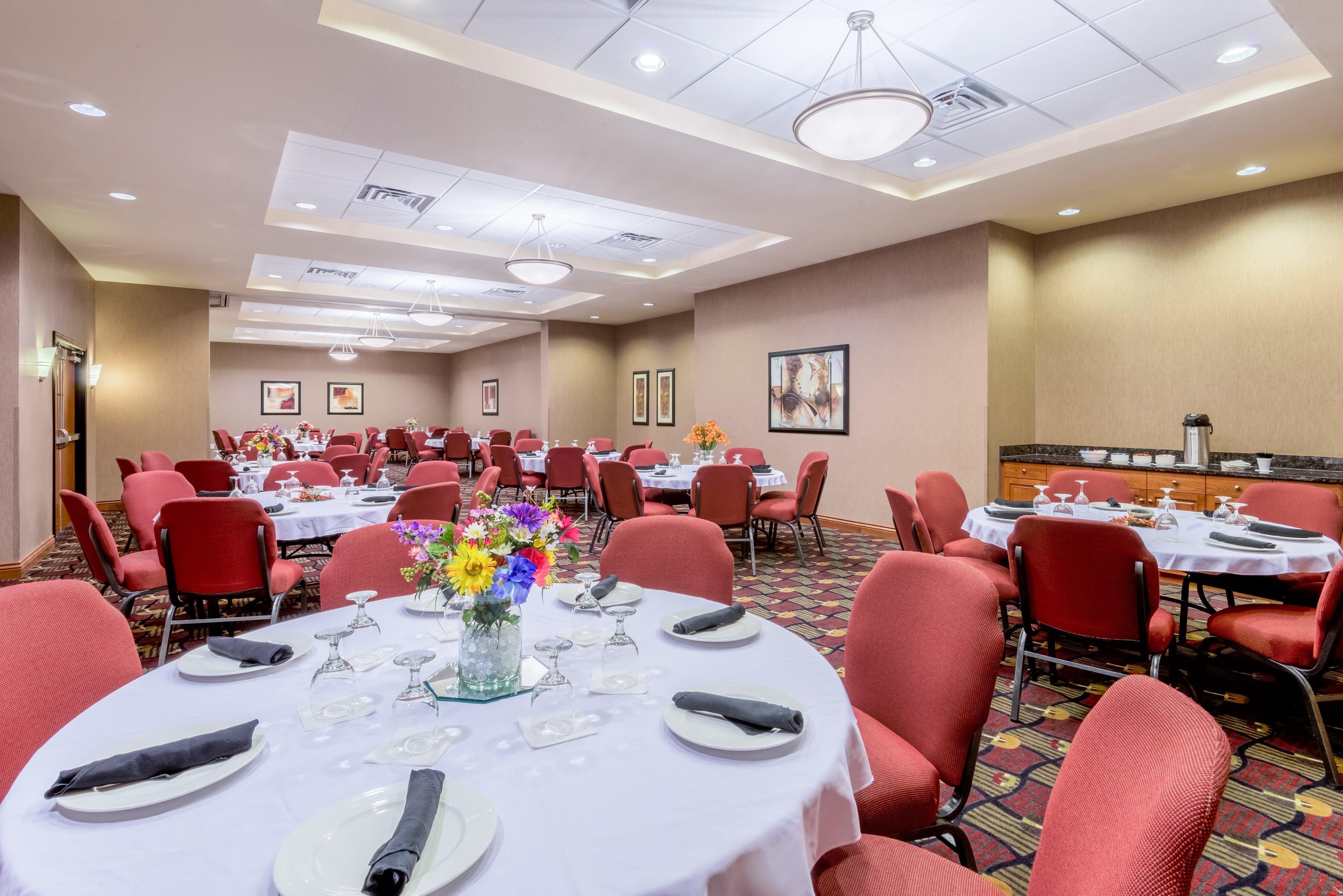 Holiday Inn Hotel & Suites Grand Junction-Airport By Ihg Buitenkant foto